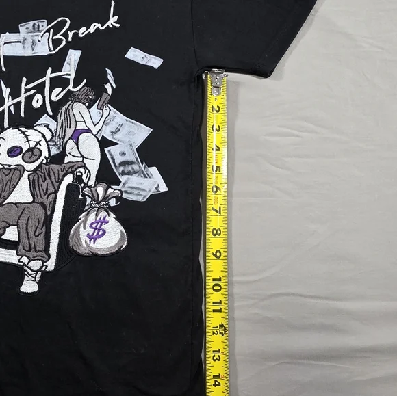 Black Graphic T-Shirt with Heart Break Hotel Design - Picture 4 of 8